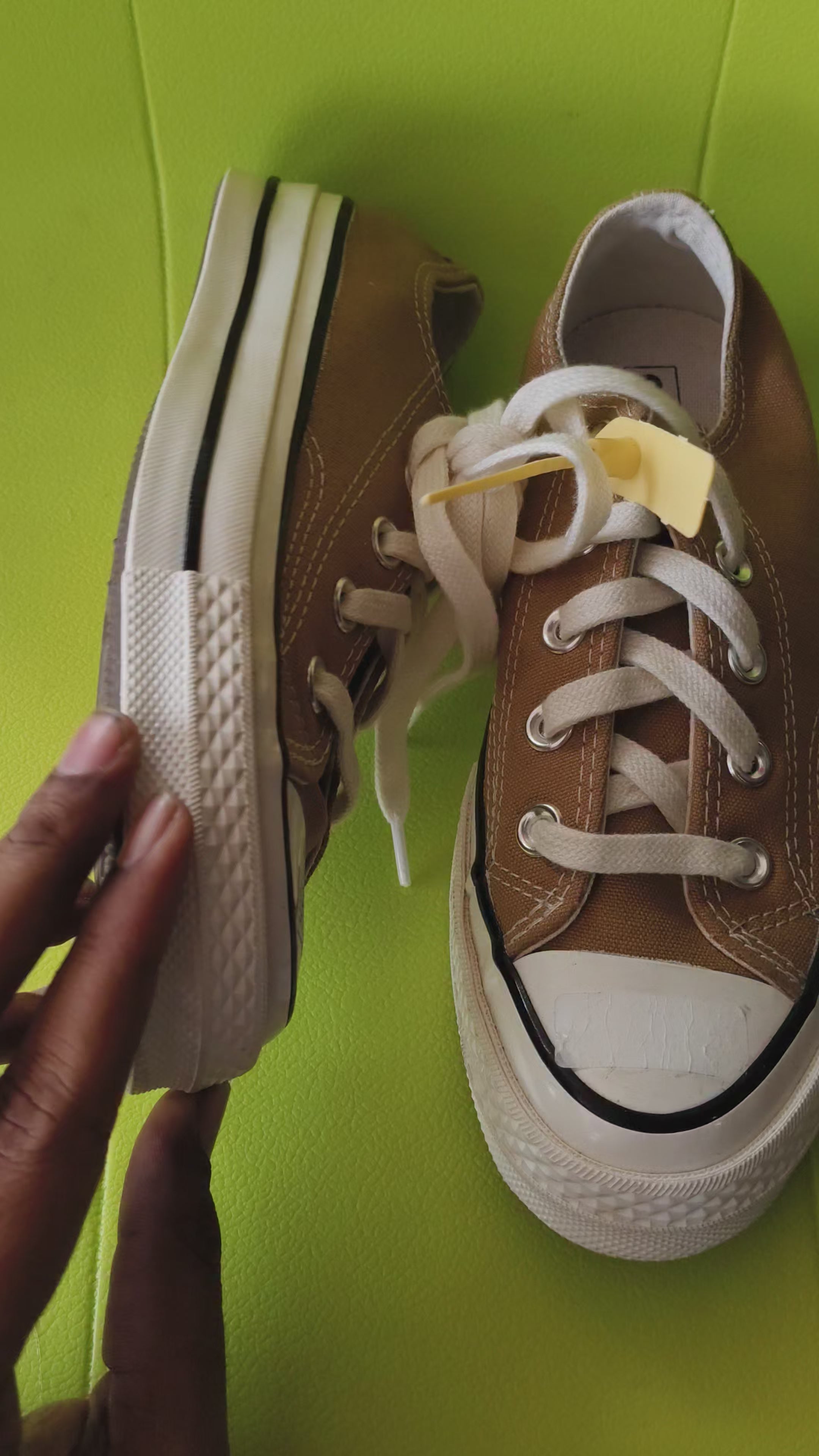 CONVERSE
Unisex Chuck Taylor Low-Top L...