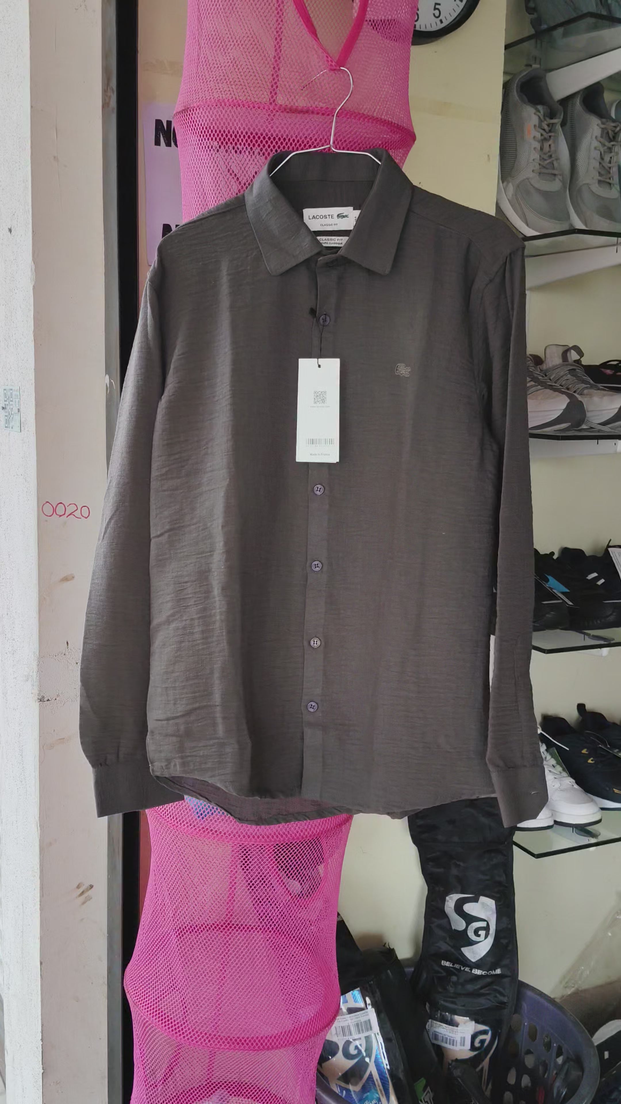 Lacoste Classic fit