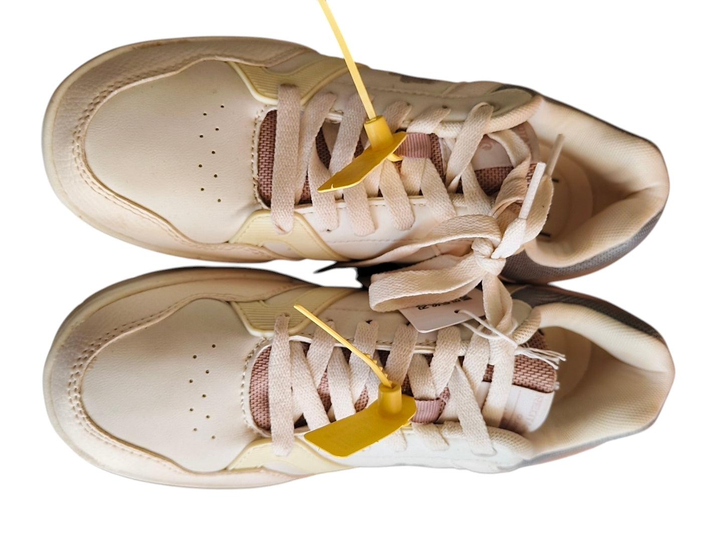 Women's Lifestyle Sneakers
Color: Beige

Vendor: Red Tape